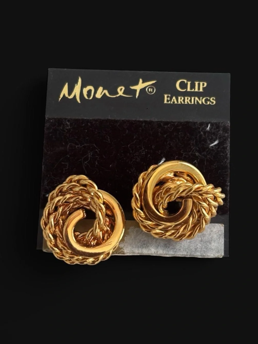 ✨vintage Monet gold clip earrings with spiral design ✨